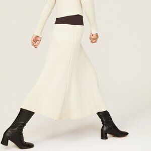 White Ribbed Knit Skirt